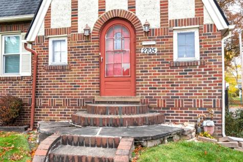 2705 Cleveland Avenue NW Canton OH 44709