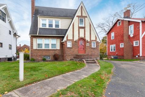 2705 Cleveland Avenue NW Canton OH 44709