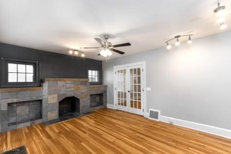 2705 Cleveland Avenue NW Canton OH 44709