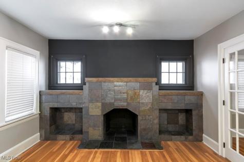 2705 Cleveland Avenue NW Canton OH 44709