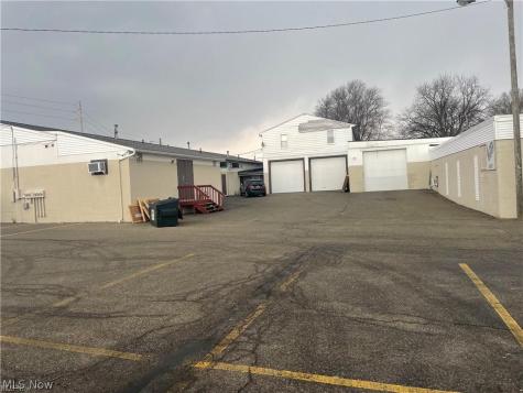 4925 Fulton Drive Nw Canton OH 44718