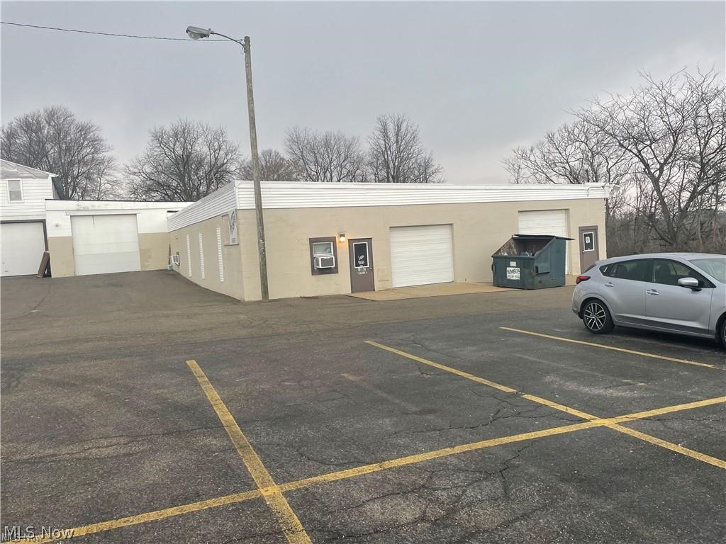 4925 Fulton Drive Nw Canton OH 44718