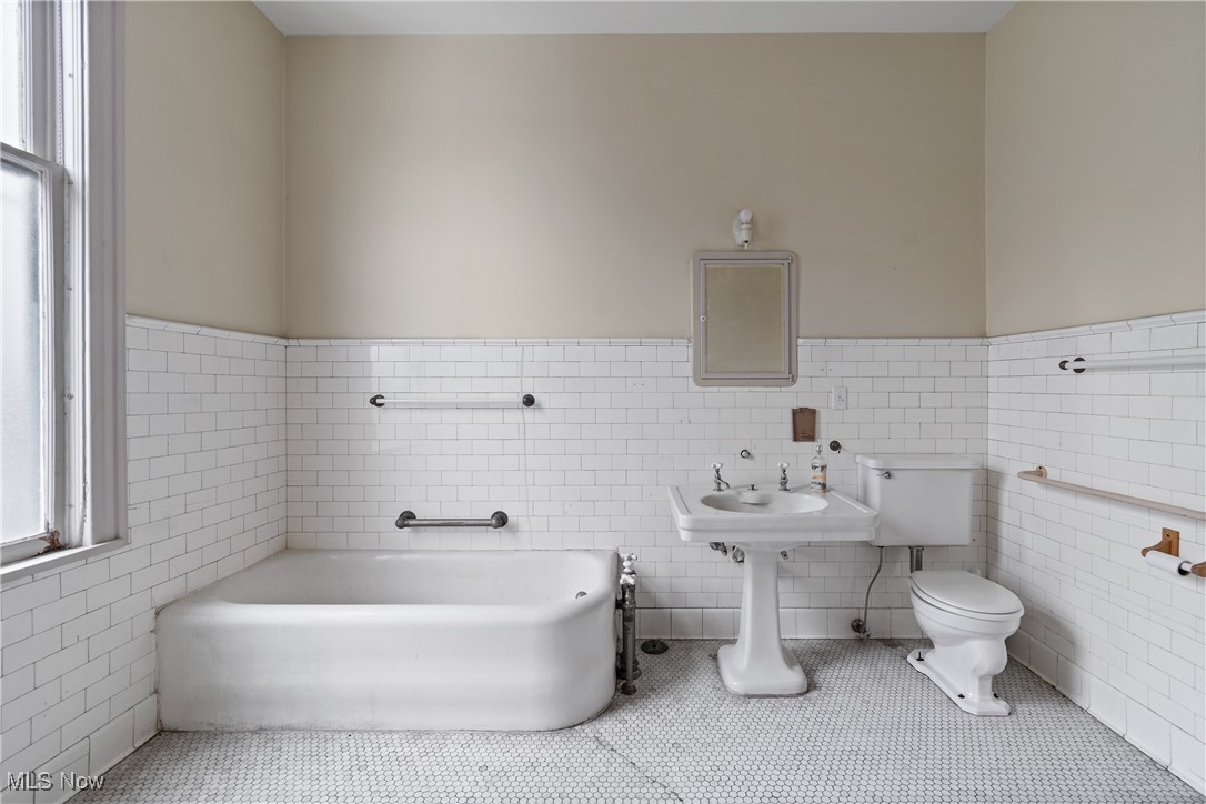 1435 Market Avenue N Canton OH 44714