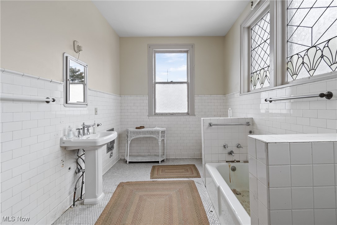 1435 Market Avenue N Canton OH 44714