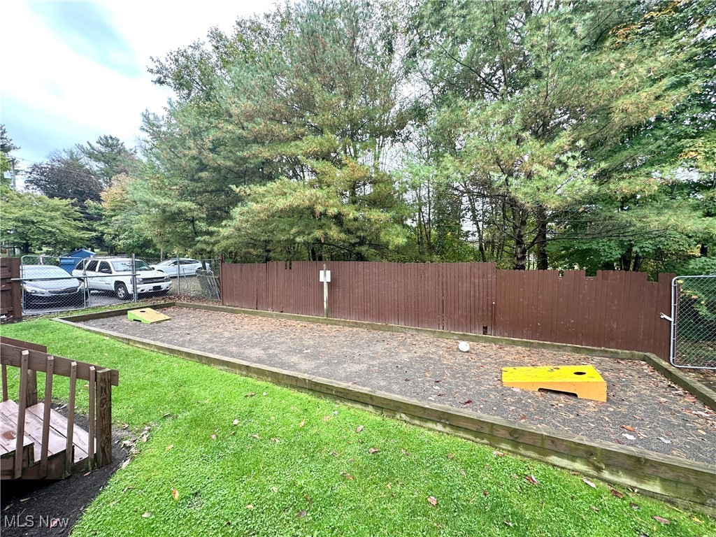 1111 Niles Cortland Road NE Howland OH 44484