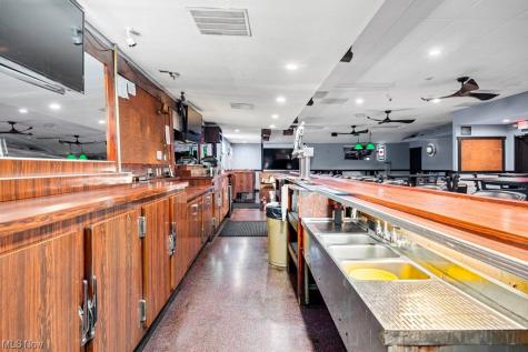 8741 W Ridge Elyria OH 44035