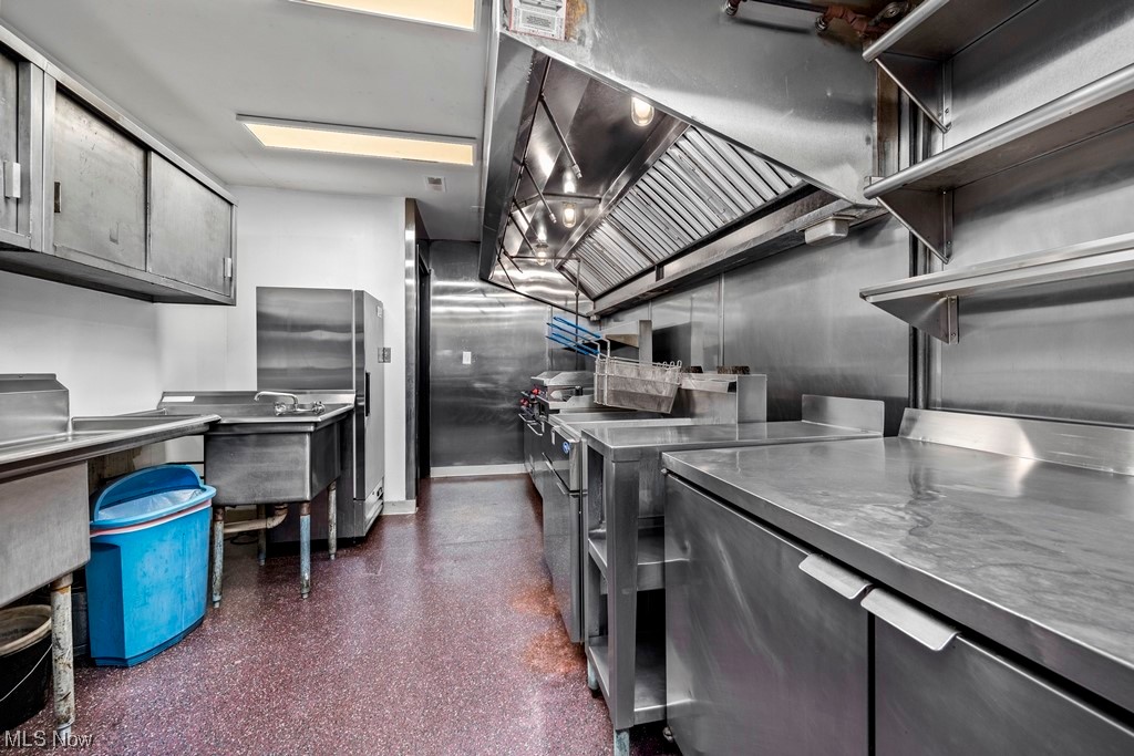 8741 W Ridge Elyria OH 44035