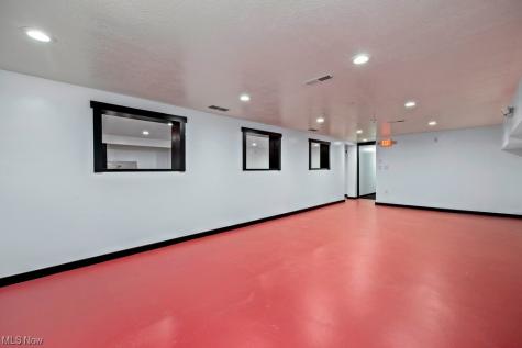 8741 W Ridge Elyria OH 44035