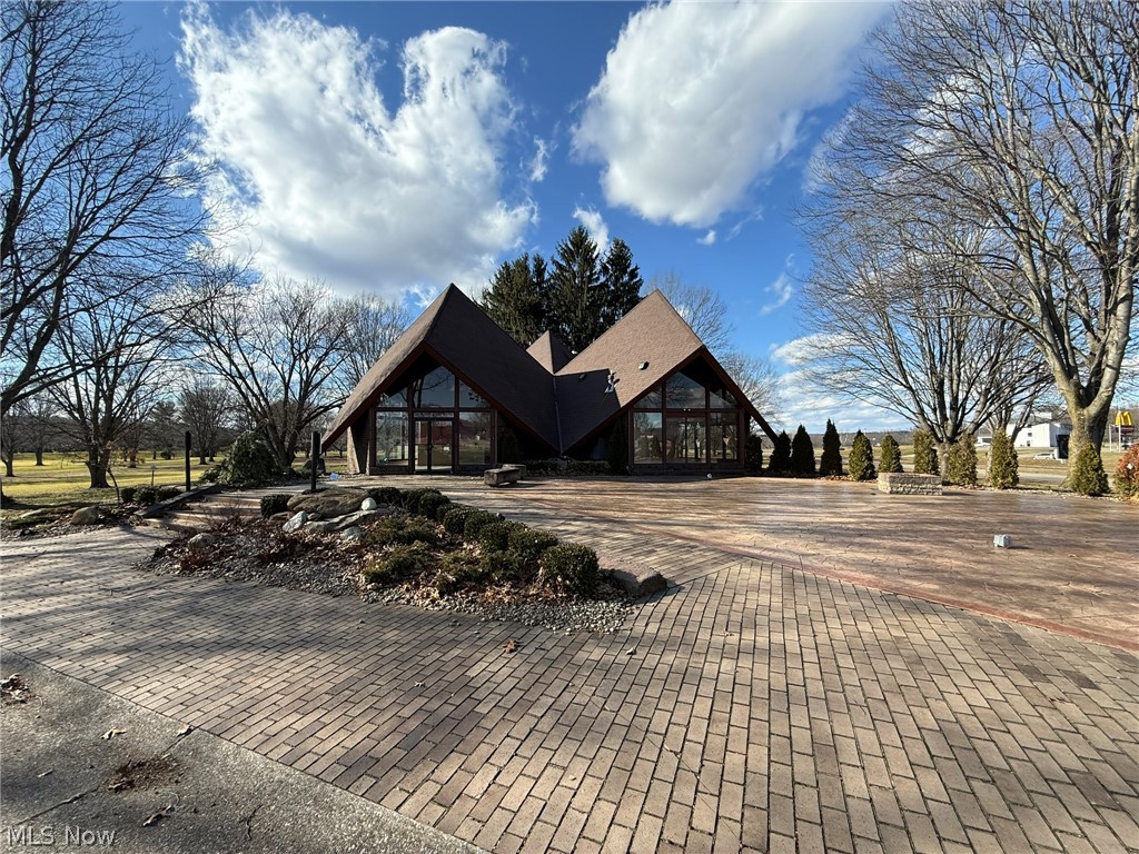 10804 Wilkshire Boulevard NE Bolivar OH 44612