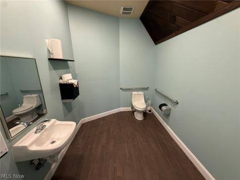 10804 Wilkshire Boulevard NE Bolivar OH 44612