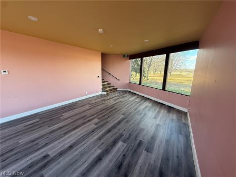 10804 Wilkshire Boulevard NE Bolivar OH 44612