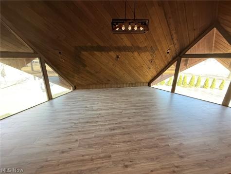 10804 Wilkshire Boulevard NE Bolivar OH 44612