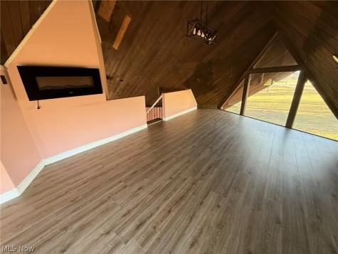 10804 Wilkshire Boulevard NE Bolivar OH 44612