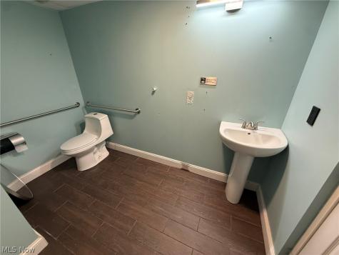 10804 Wilkshire Boulevard NE Bolivar OH 44612