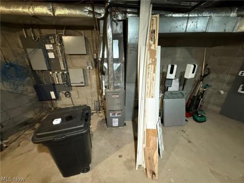 10804 Wilkshire Boulevard NE Bolivar OH 44612