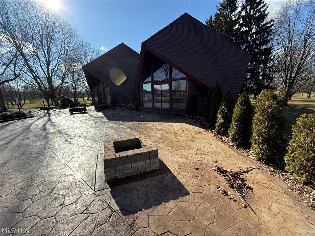 10804 Wilkshire Boulevard NE Bolivar OH 44612