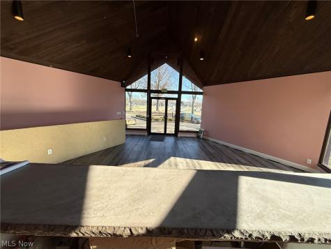 10804 Wilkshire Boulevard NE Bolivar OH 44612