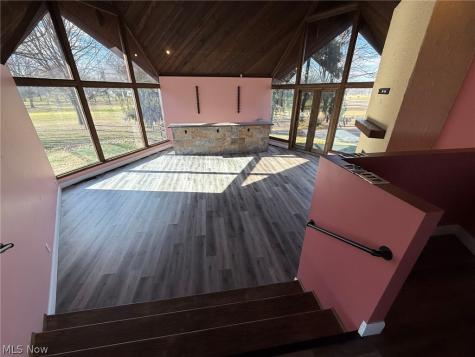 10804 Wilkshire Boulevard NE Bolivar OH 44612