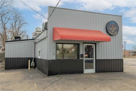 2108 Fremont Place SW Canton OH 44706
