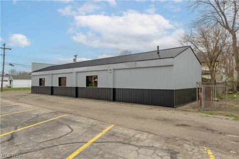 2108 Fremont Place SW Canton OH 44706