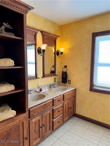 6041 Township Road 310 Millersburg OH 44654