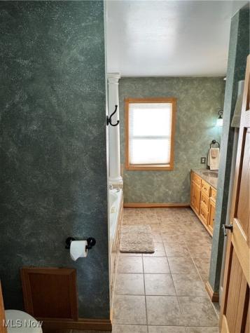 6041 Township Road 310 Millersburg OH 44654