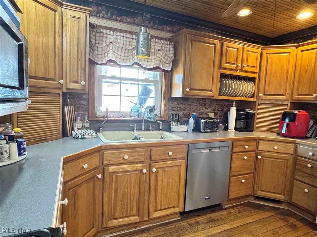 6041 Township Road 310 Millersburg OH 44654