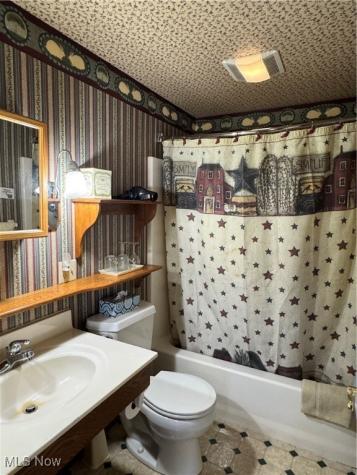 6041 Township Road 310 Millersburg OH 44654