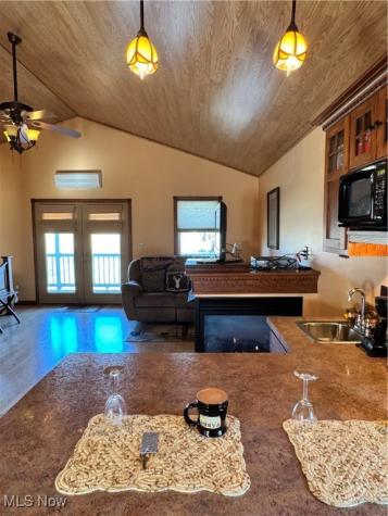 6041 Township Road 310 Millersburg OH 44654