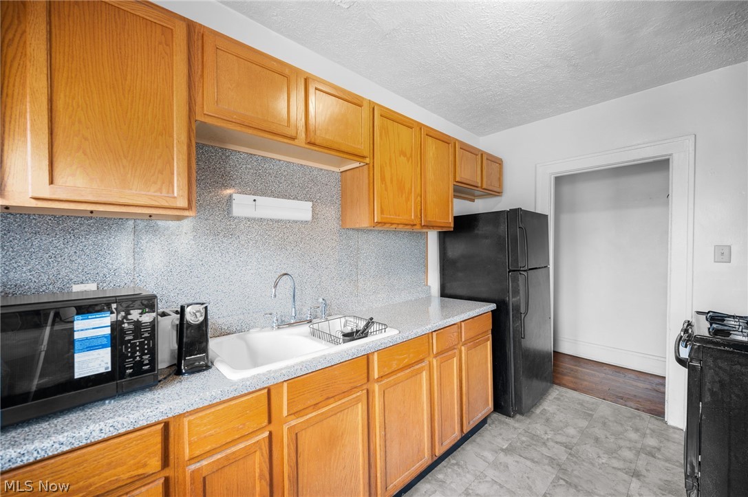 17705 Euclid Avenue Cleveland OH 44112