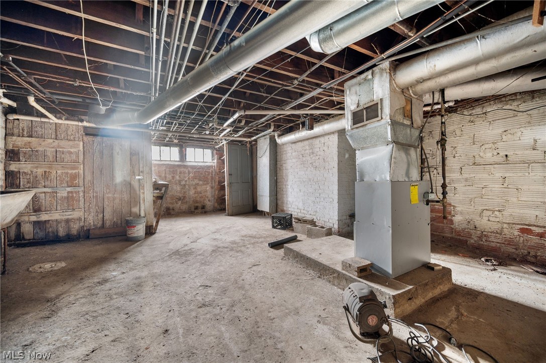 17705 Euclid Avenue Cleveland OH 44112