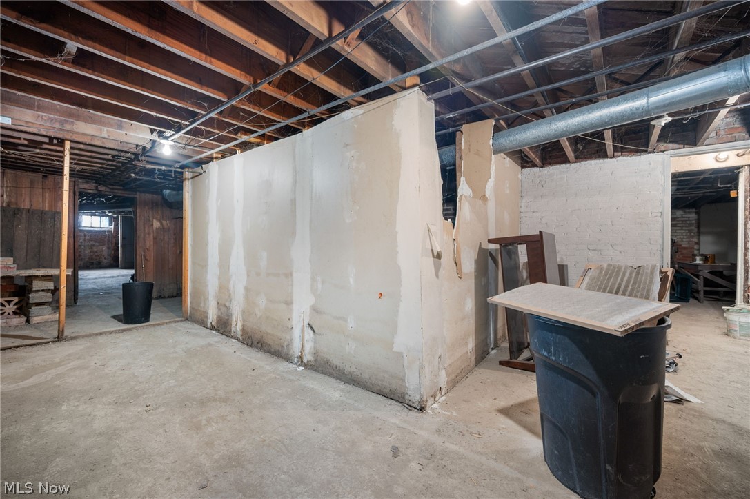 17705 Euclid Avenue Cleveland OH 44112