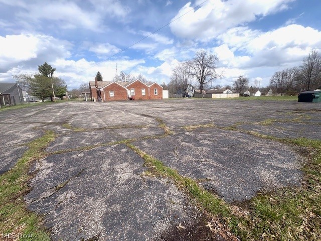 1951 Parkman Road Warren OH 44485