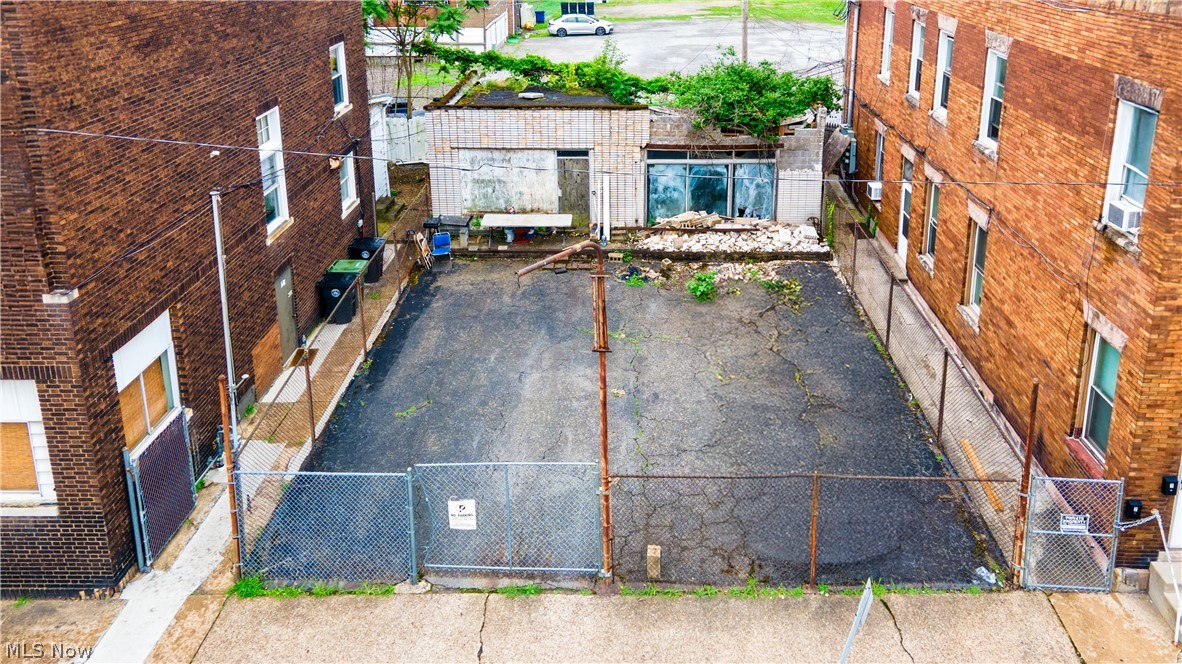 406 Adams Street Steubenville OH 43952
