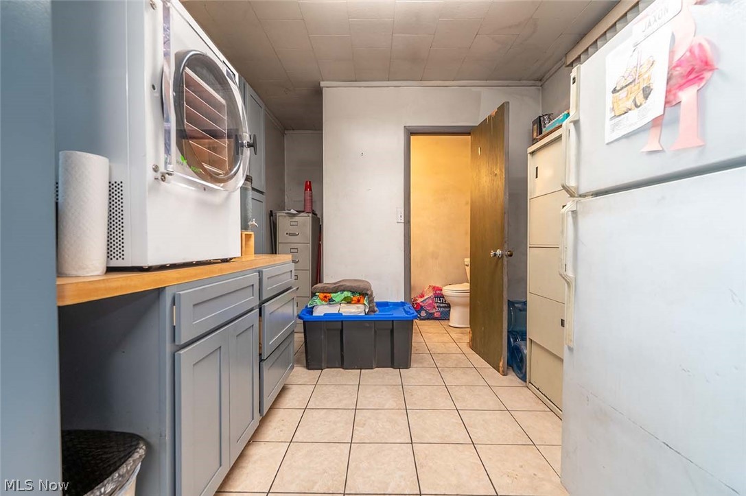 514 Trenton Avenue Uhrichsville OH 44683