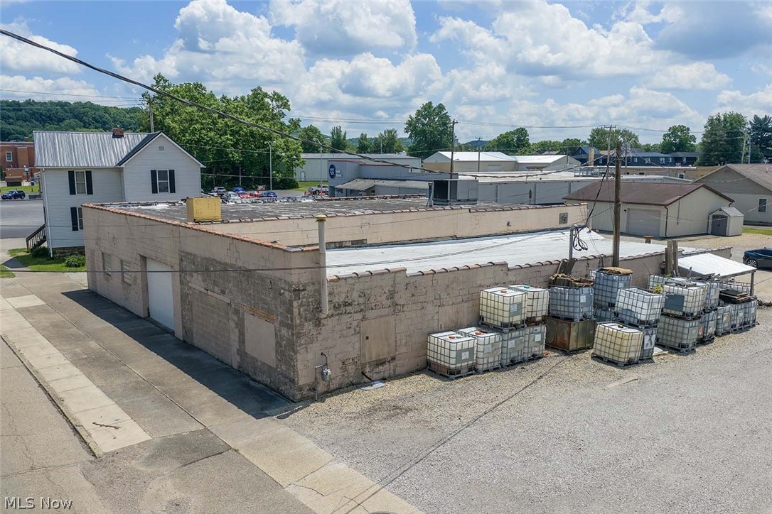 514 Trenton Avenue Uhrichsville OH 44683
