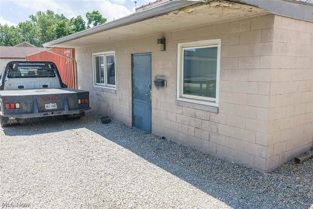 514 Trenton Avenue Uhrichsville OH 44683