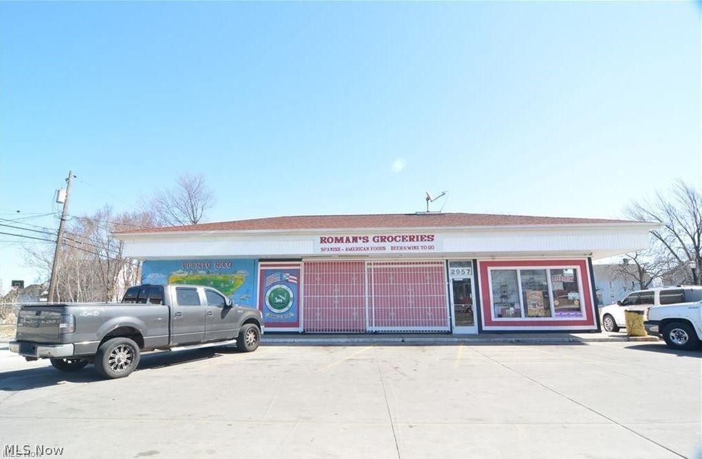 2957 Pearl Avenue Lorain OH 44055