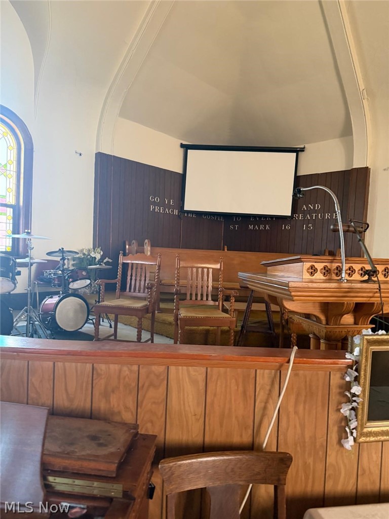 10515 Helena Avenue Cleveland OH 44108
