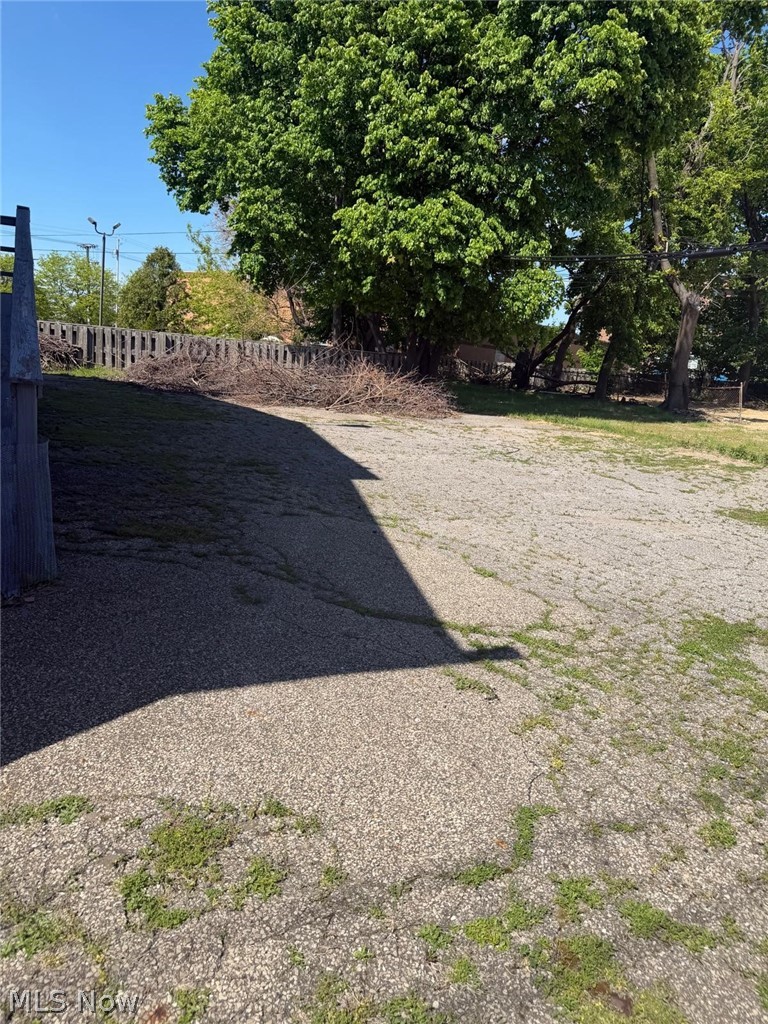 10515 Helena Avenue Cleveland OH 44108