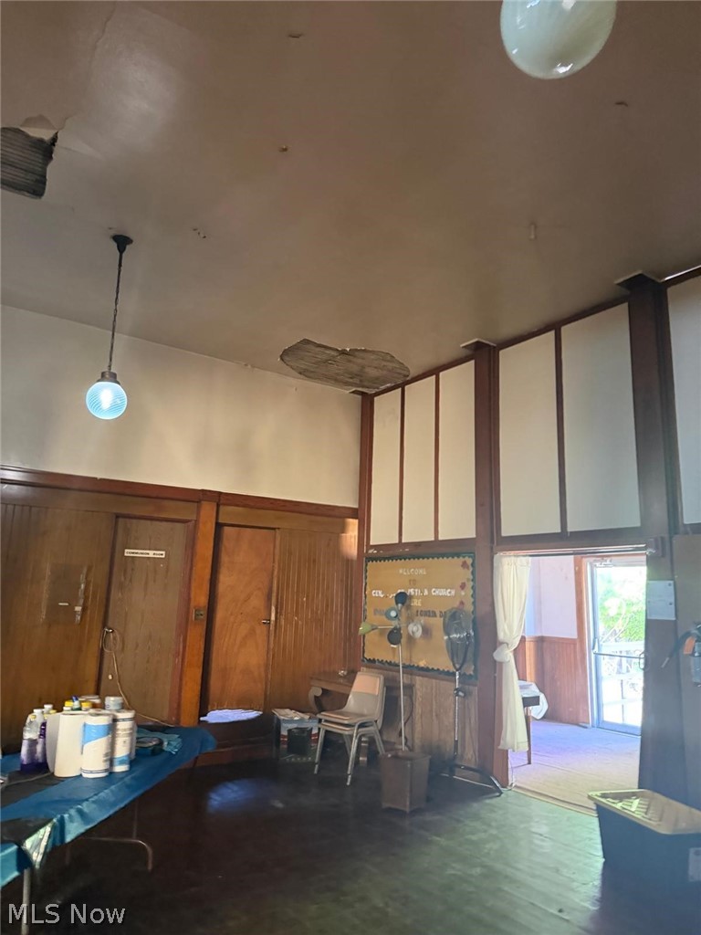 10515 Helena Avenue Cleveland OH 44108