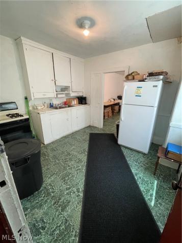 4567 Lee Road Cleveland OH 44128