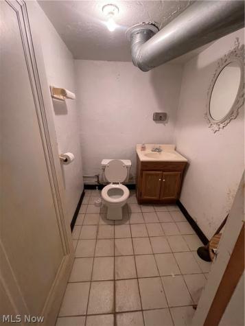 4567 Lee Road Cleveland OH 44128