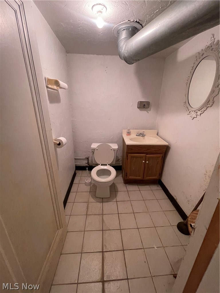 4567 Lee Road Cleveland OH 44128