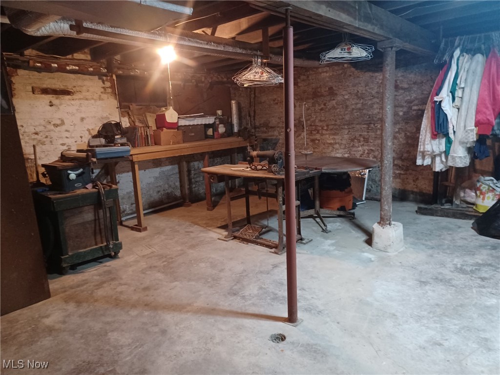 3046 Sackett Avenue Cleveland OH 44109