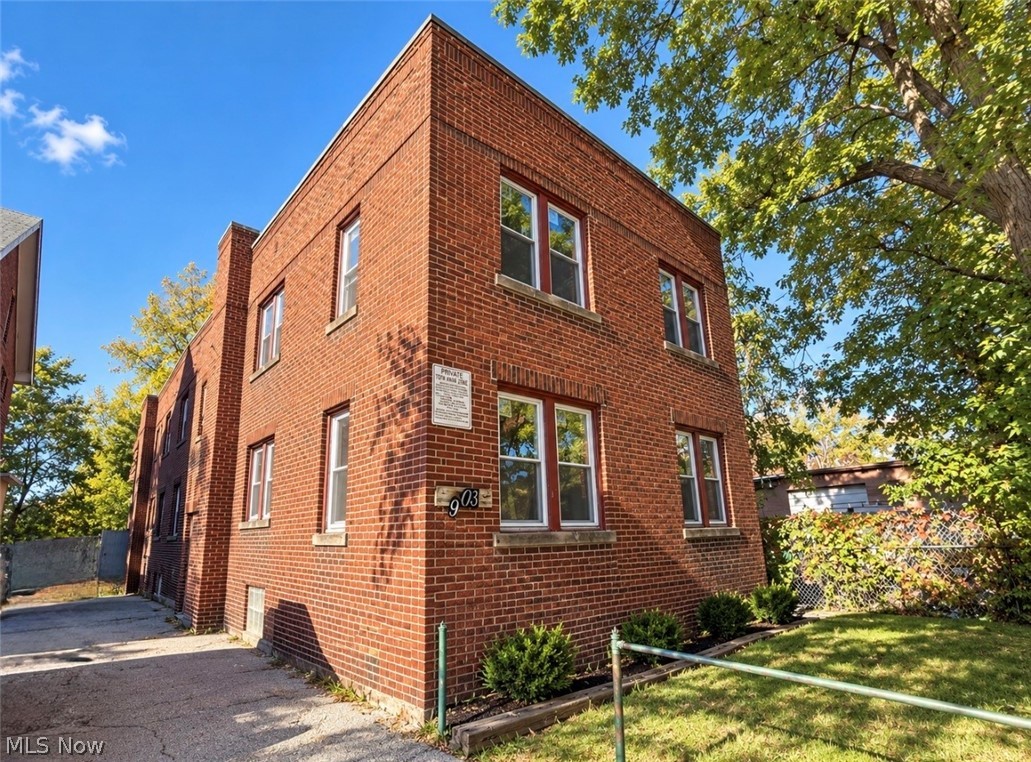 16039 Saint Clair Avenue Cleveland OH 44110