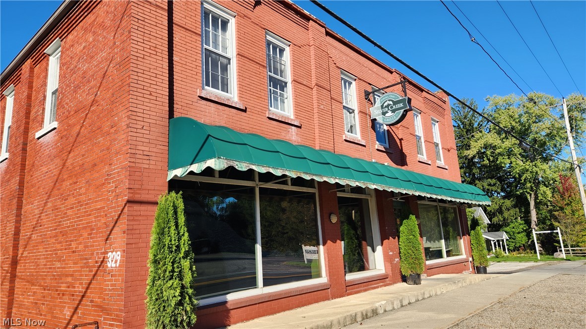 329 E Garfield Road Aurora OH 44202