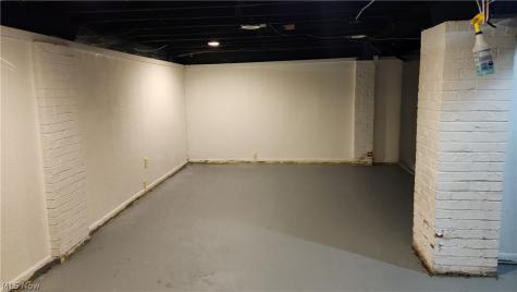 329 E Garfield Road Aurora OH 44202