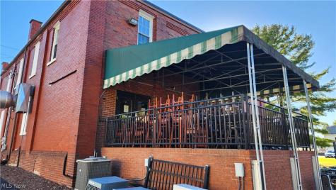 329 E Garfield Road Aurora OH 44202