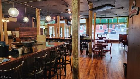 329 E Garfield Road Aurora OH 44202